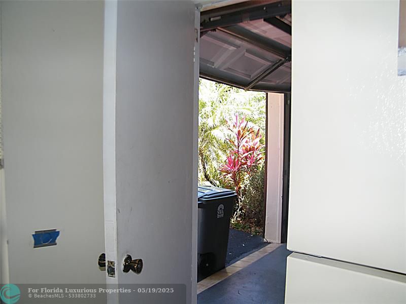 Photo: 18 of 24