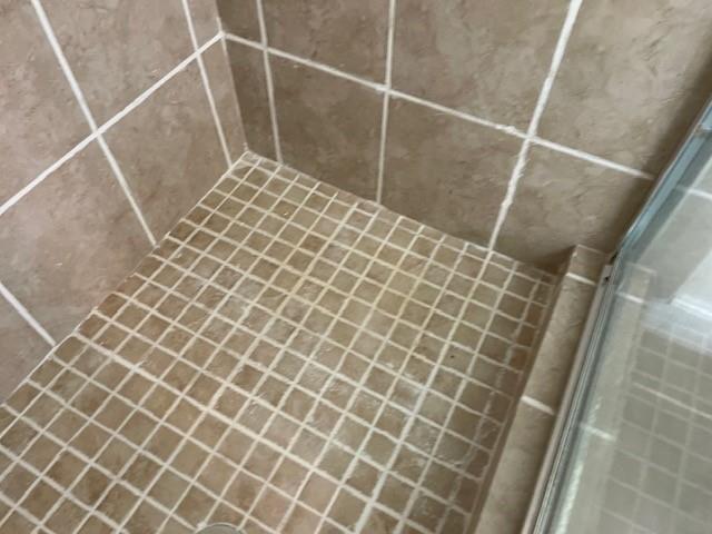 Photo: 17 of 26