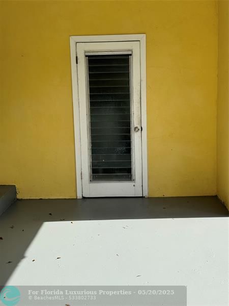 Photo: 24 of 29