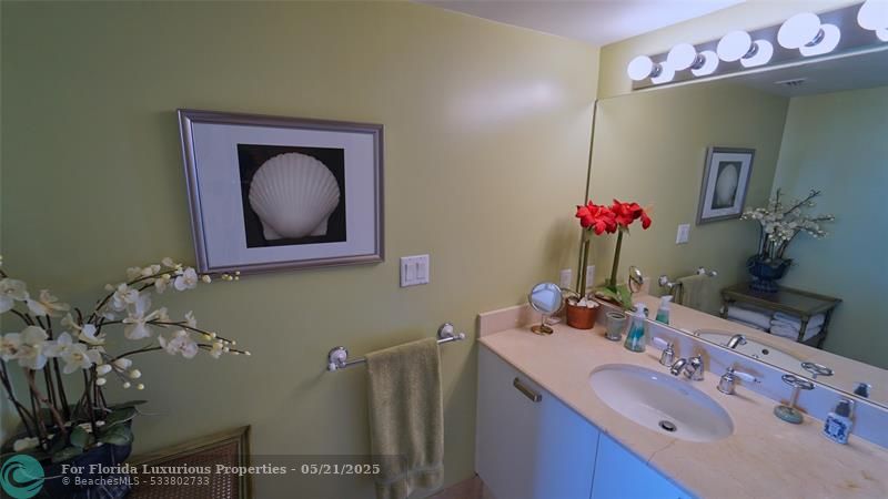 Photo: 26 of 30