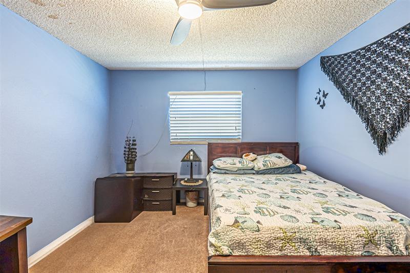 Photo: 18 of 23