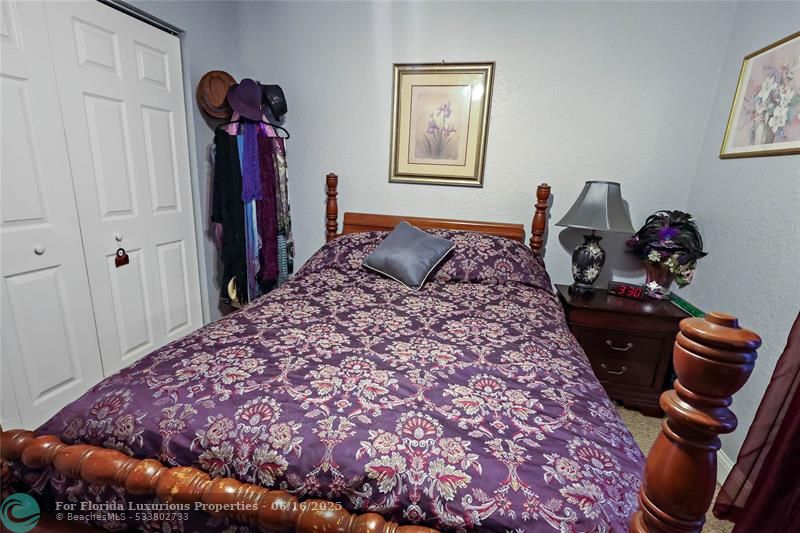 Photo: 15 of 20