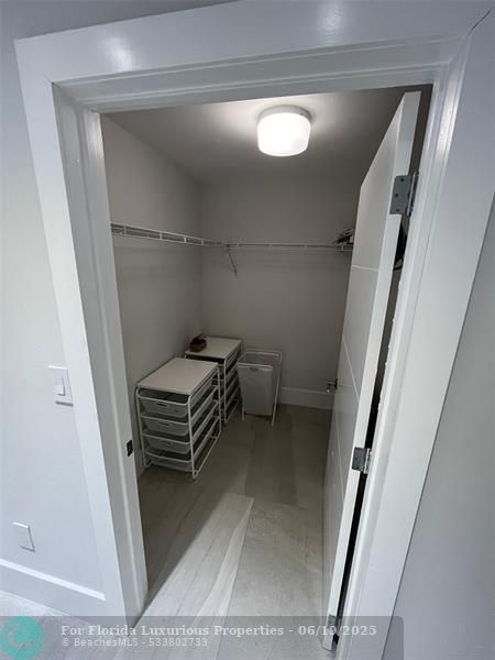 Photo: 15 of 22