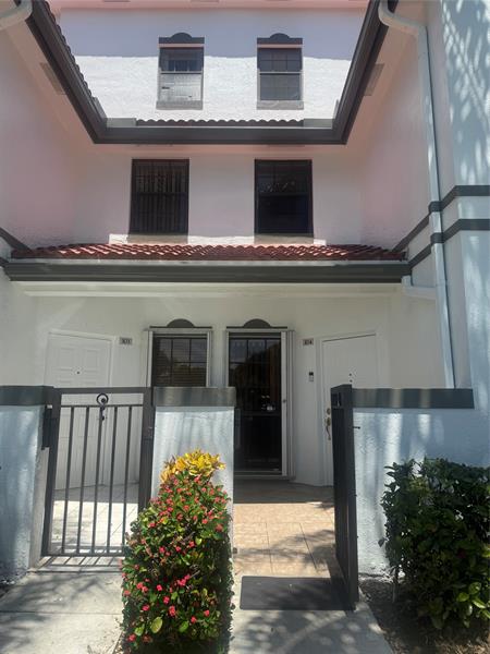 301 SW 158th Ter #104 Image