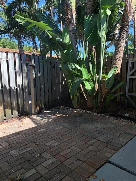 Photo: 22 of 26