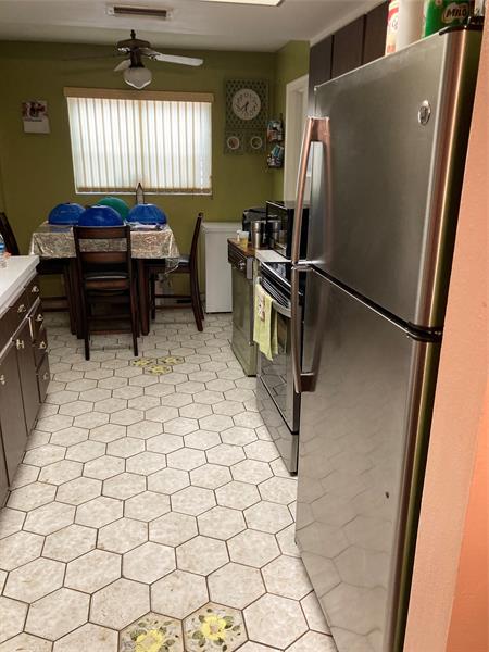 Photo: 19 of 25