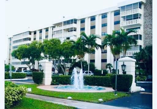 800 NE 195th St #307