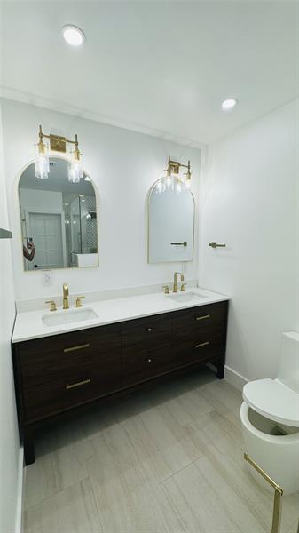 Photo: 8 of 26