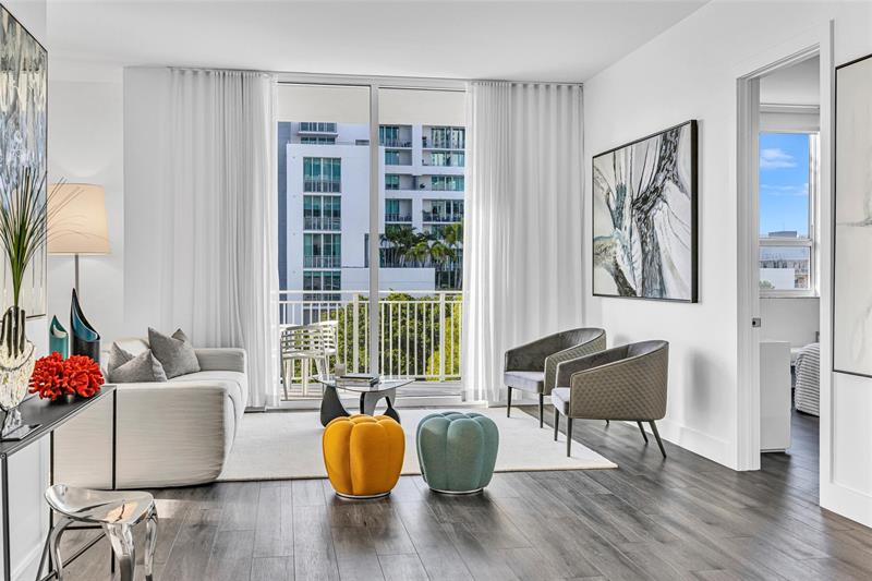 2275 Biscayne Blvd #601