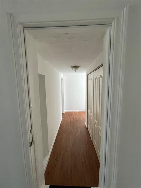 Photo: 4 of 6