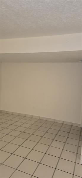 Photo: 9 of 28