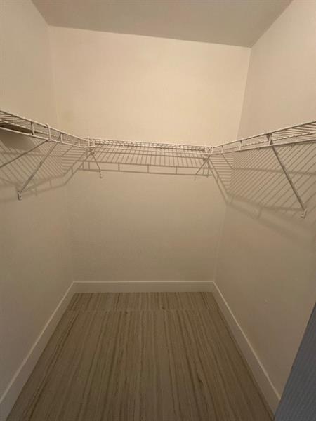 Photo: 8 of 20