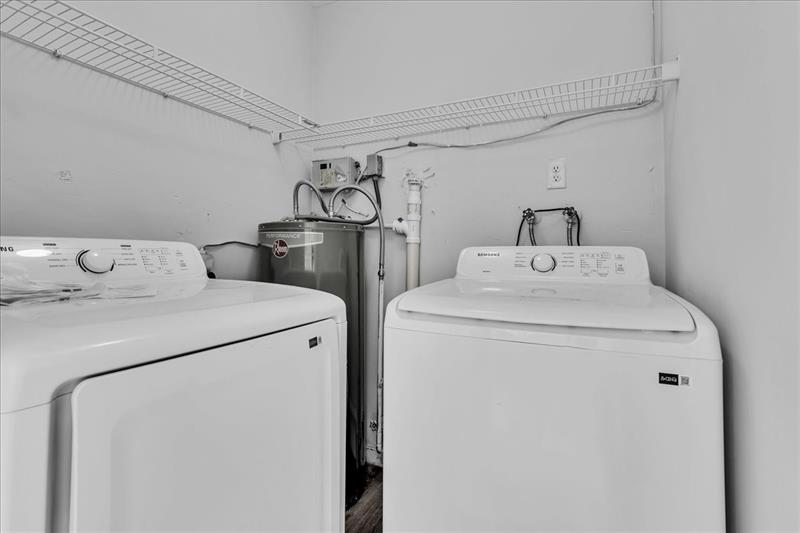 Photo: 17 of 24