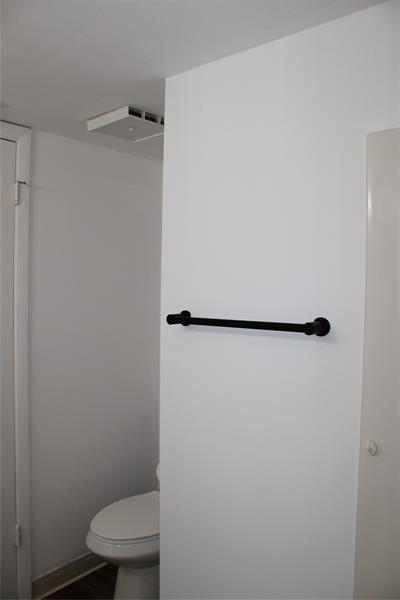 Photo: 12 of 26