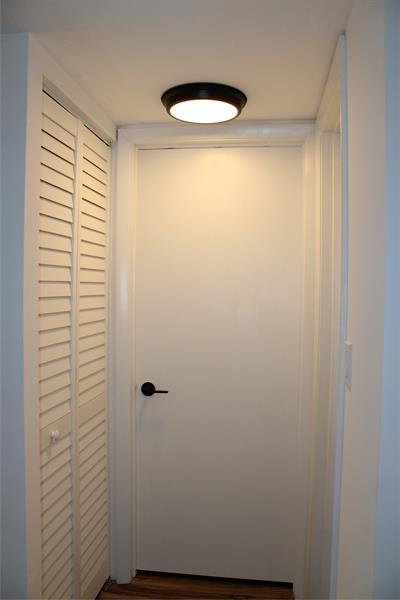 Photo: 8 of 26