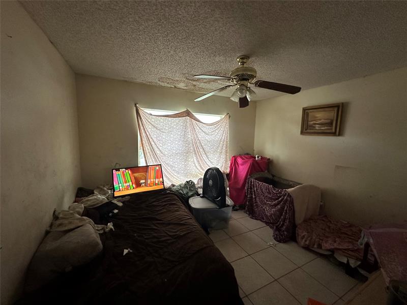 Photo: 20 of 29
