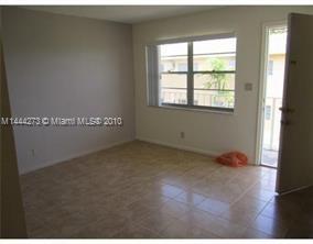 Photo: 7 of 24