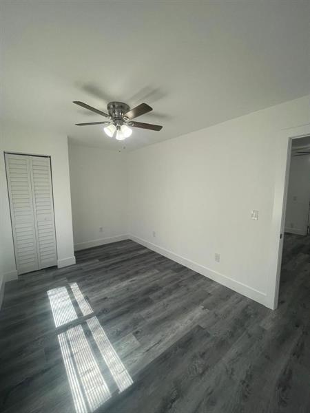 Photo: 20 of 27