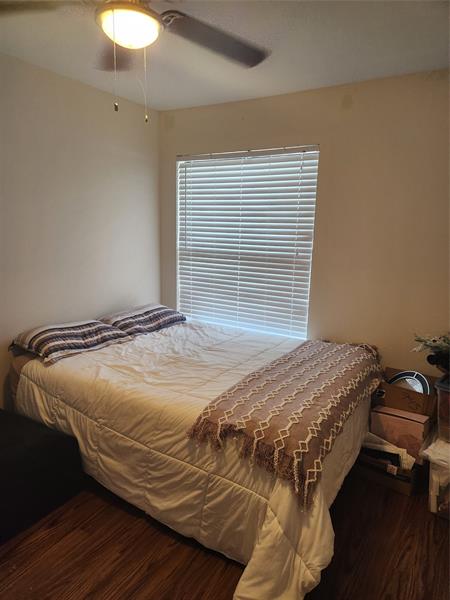 Photo: 10 of 24