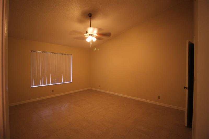 Photo: 10 of 26