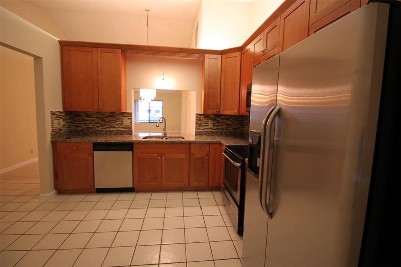 Photo: 20 of 26