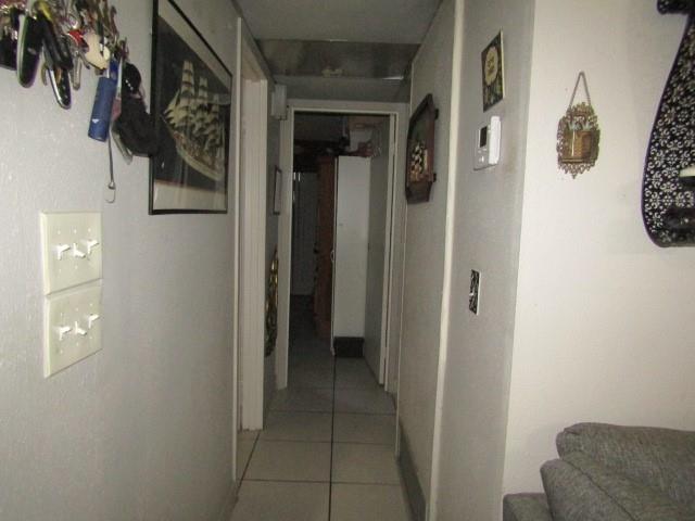 Photo: 6 of 28
