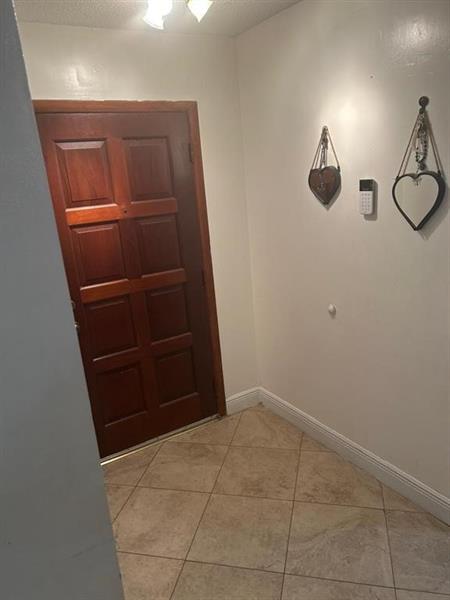 Photo: 19 of 28