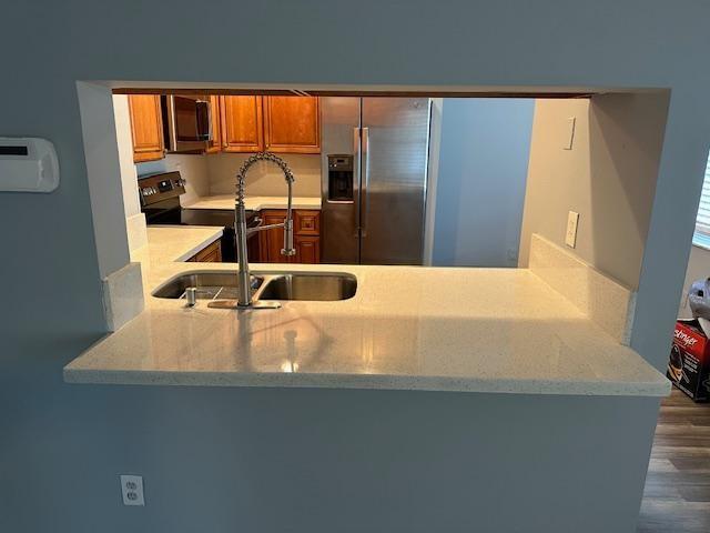 Photo: 5 of 21