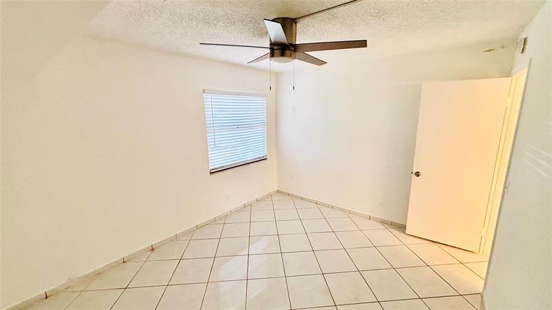 Photo: 20 of 22