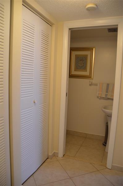Photo: 20 of 28