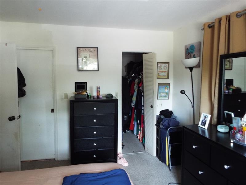 Photo: 9 of 29