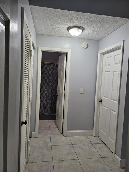 Photo: 7 of 25