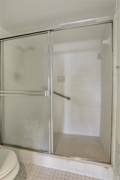 Photo: 27 of 70