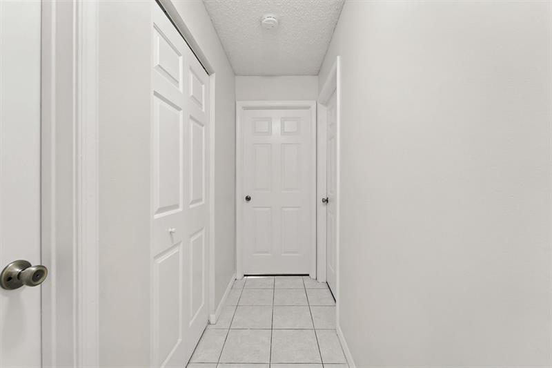 Photo: 16 of 28