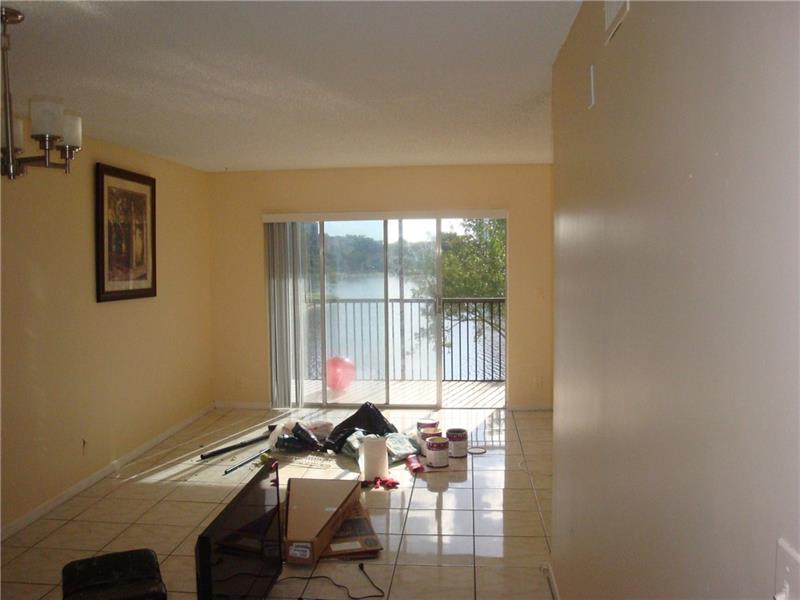 Photo: 2 of 7