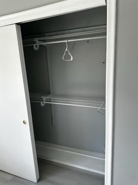 Photo: 6 of 9