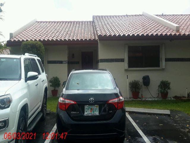 Photo: 2 of 3