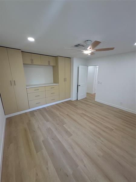 Photo: 20 of 27