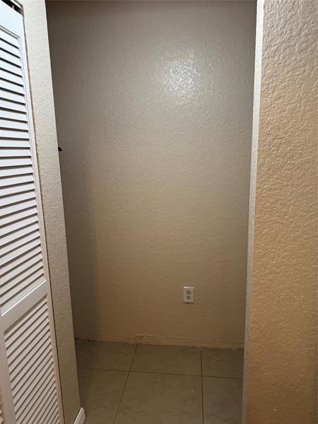 Photo: 16 of 23