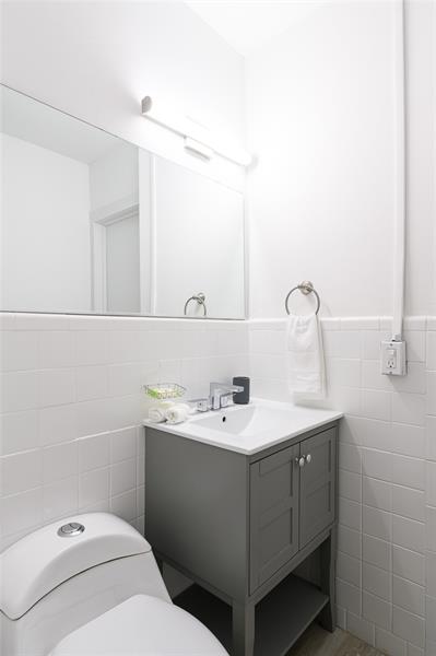 Photo: 15 of 23