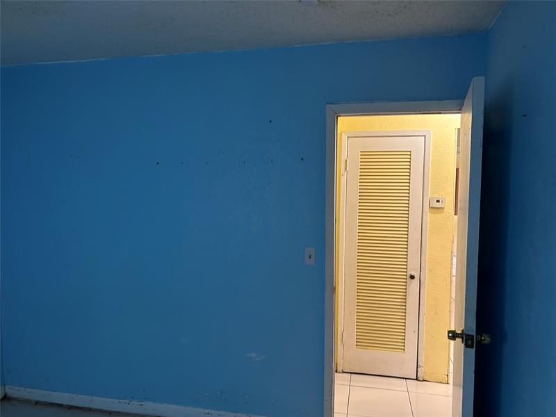 Photo: 15 of 32