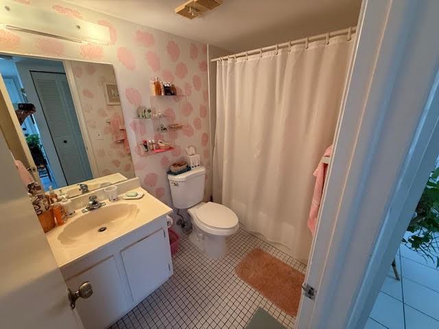 Photo: 10 of 25
