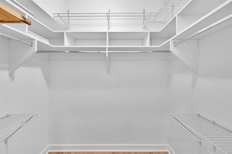 Photo: 30 of 61