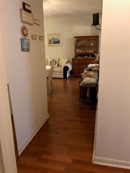 Photo: 5 of 21