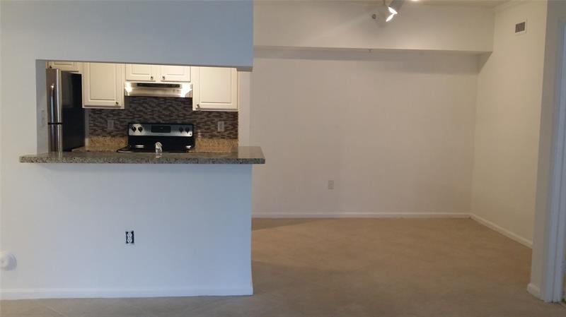 Photo: 6 of 23