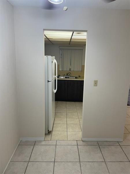 Photo: 5 of 7