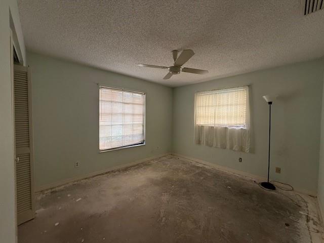 Photo: 19 of 28