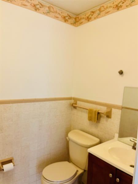 Photo: 12 of 26