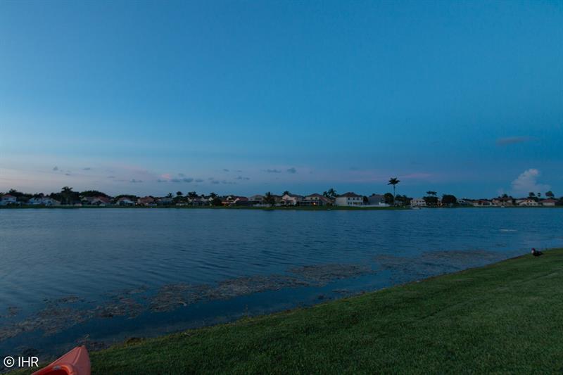 Photo: 31 of 36