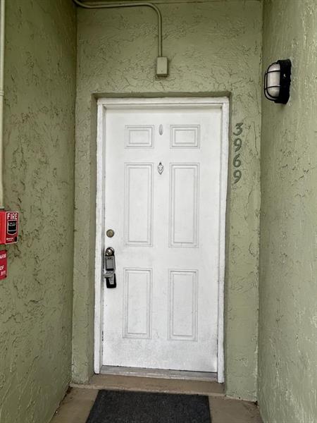Photo: 10 of 20
